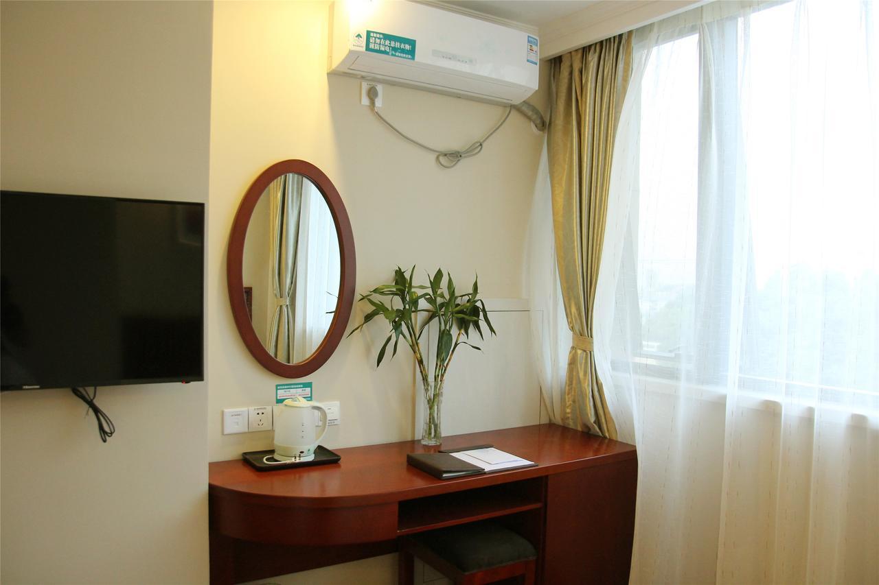 Greentree Inn Liaoning Dalian Development Zone Jinma Road Pedestrian Street Express Hotel Exterior photo