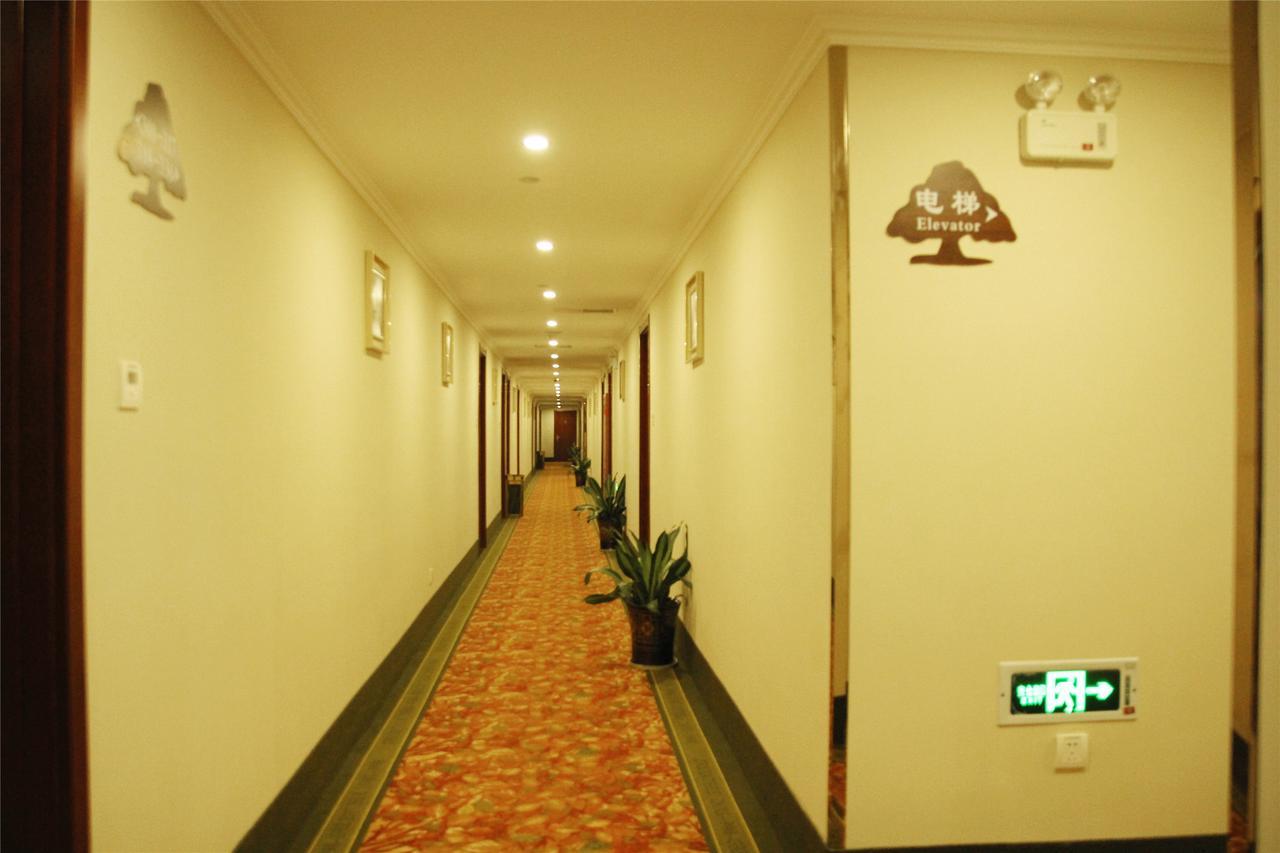 Greentree Inn Liaoning Dalian Development Zone Jinma Road Pedestrian Street Express Hotel Exterior photo